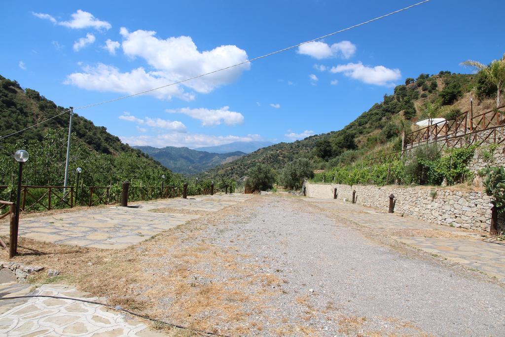 Profetina Village Motta Camastra Kültér fotó