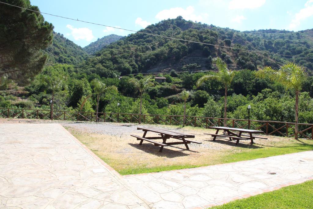 Profetina Village Motta Camastra Kültér fotó